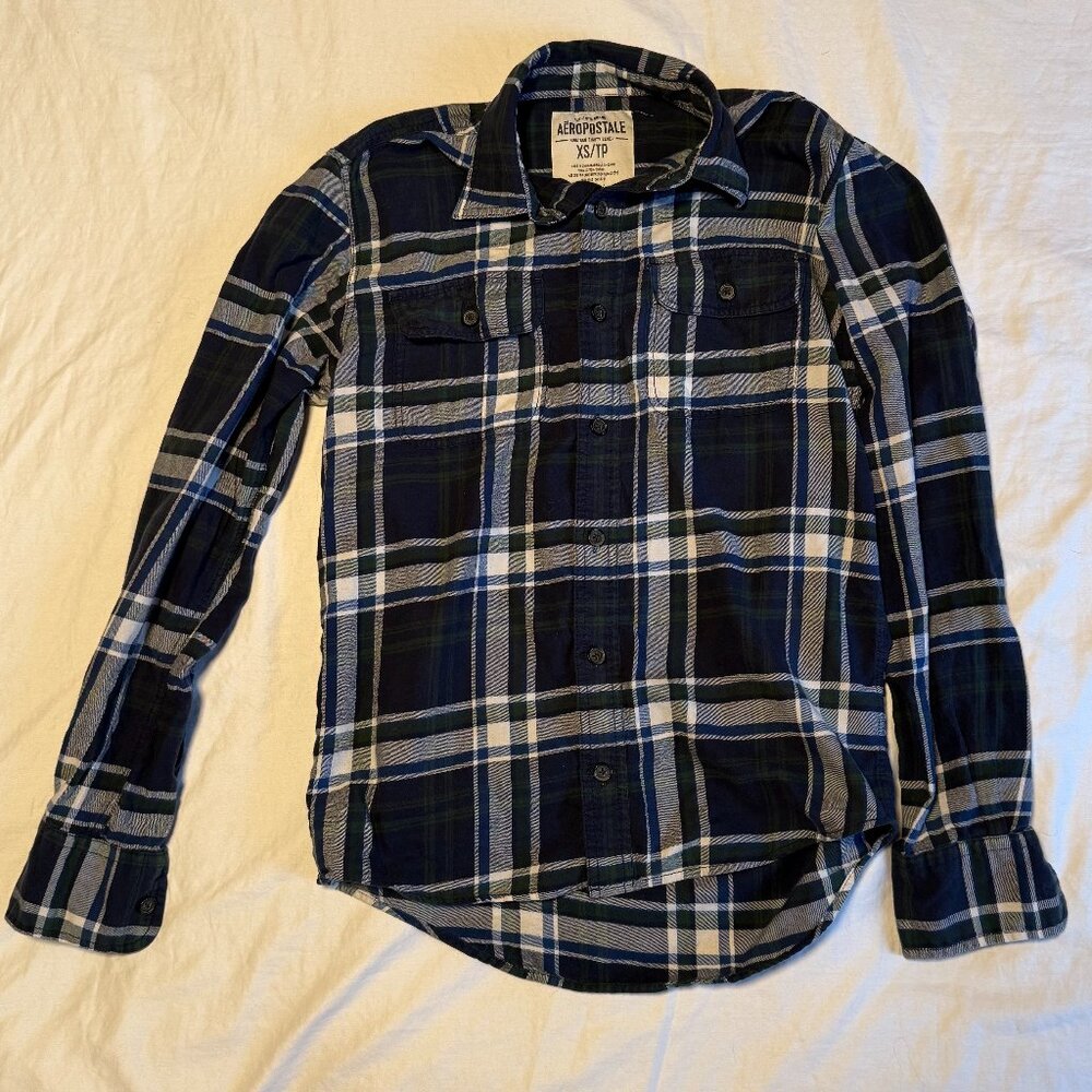 Aeropostale Women's Plaid Grunge Navy, Green, and White Button Down XS